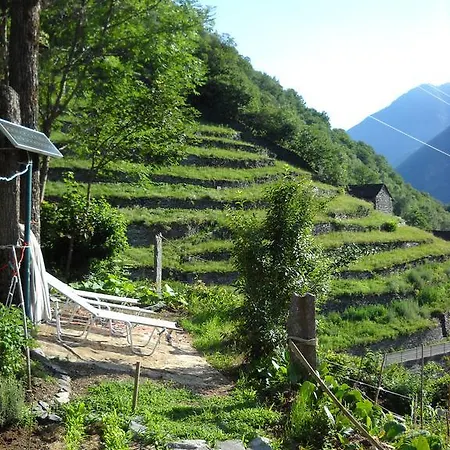 By Wild Bed and breakfast Linescio