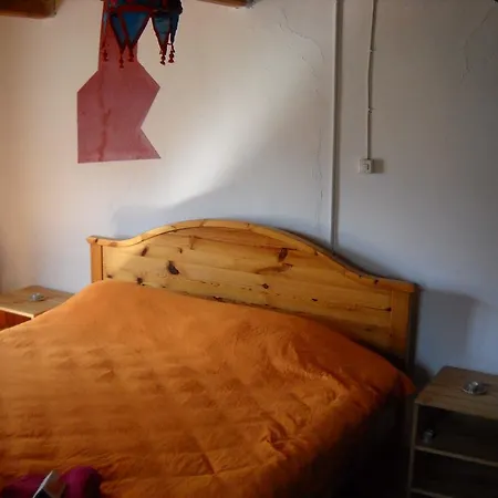 By Wild Bed and breakfast *