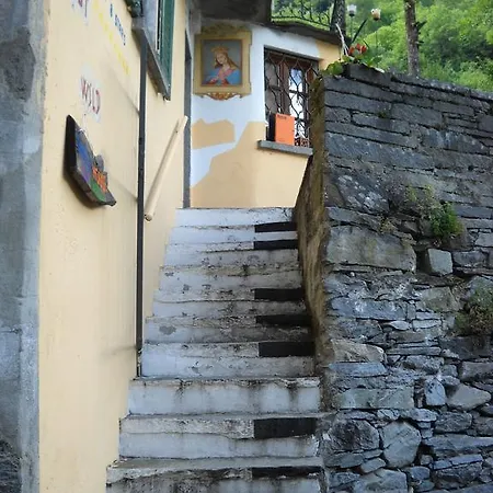 By Wild Bed & Breakfast Linescio